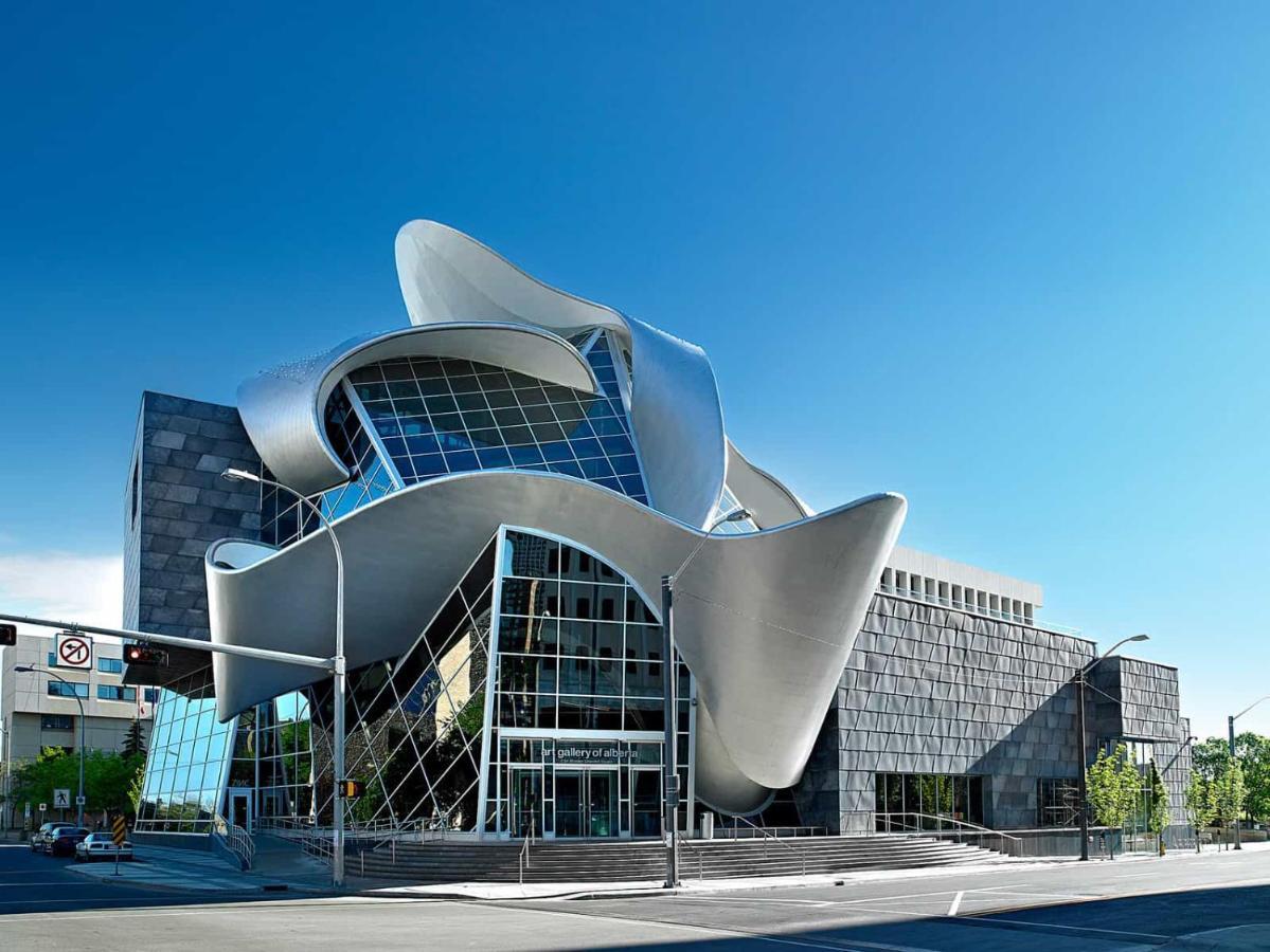 Vibrant Modern Oasis - Free Parking, Netflix, Fast Wi-Fi - Long Stays Welcome Edmonton Exterior foto